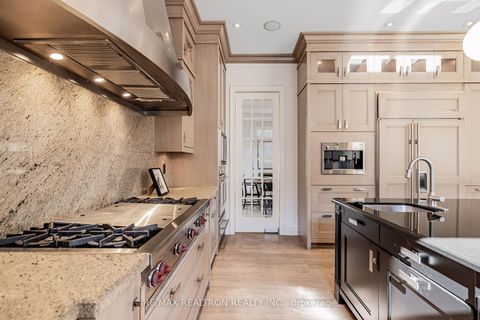 Photo 14 at 423 Paradelle Drive, Oak Ridges Lake Wilcox, Richmond Hill