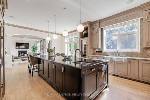 Photo 16 at 423 Paradelle Drive, Oak Ridges Lake Wilcox, Richmond Hill