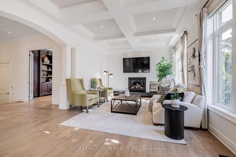 Photo 19 at 423 Paradelle Drive, Oak Ridges Lake Wilcox, Richmond Hill