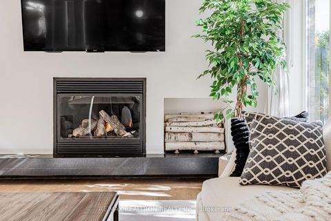 Photo 21 at 423 Paradelle Drive, Oak Ridges Lake Wilcox, Richmond Hill