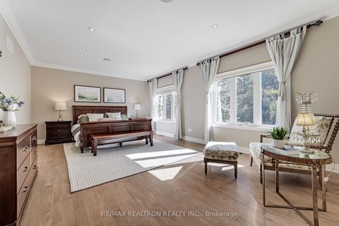 Photo 25 at 423 Paradelle Drive, Oak Ridges Lake Wilcox, Richmond Hill