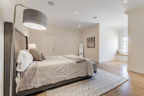 Photo 32 at 423 Paradelle Drive, Oak Ridges Lake Wilcox, Richmond Hill