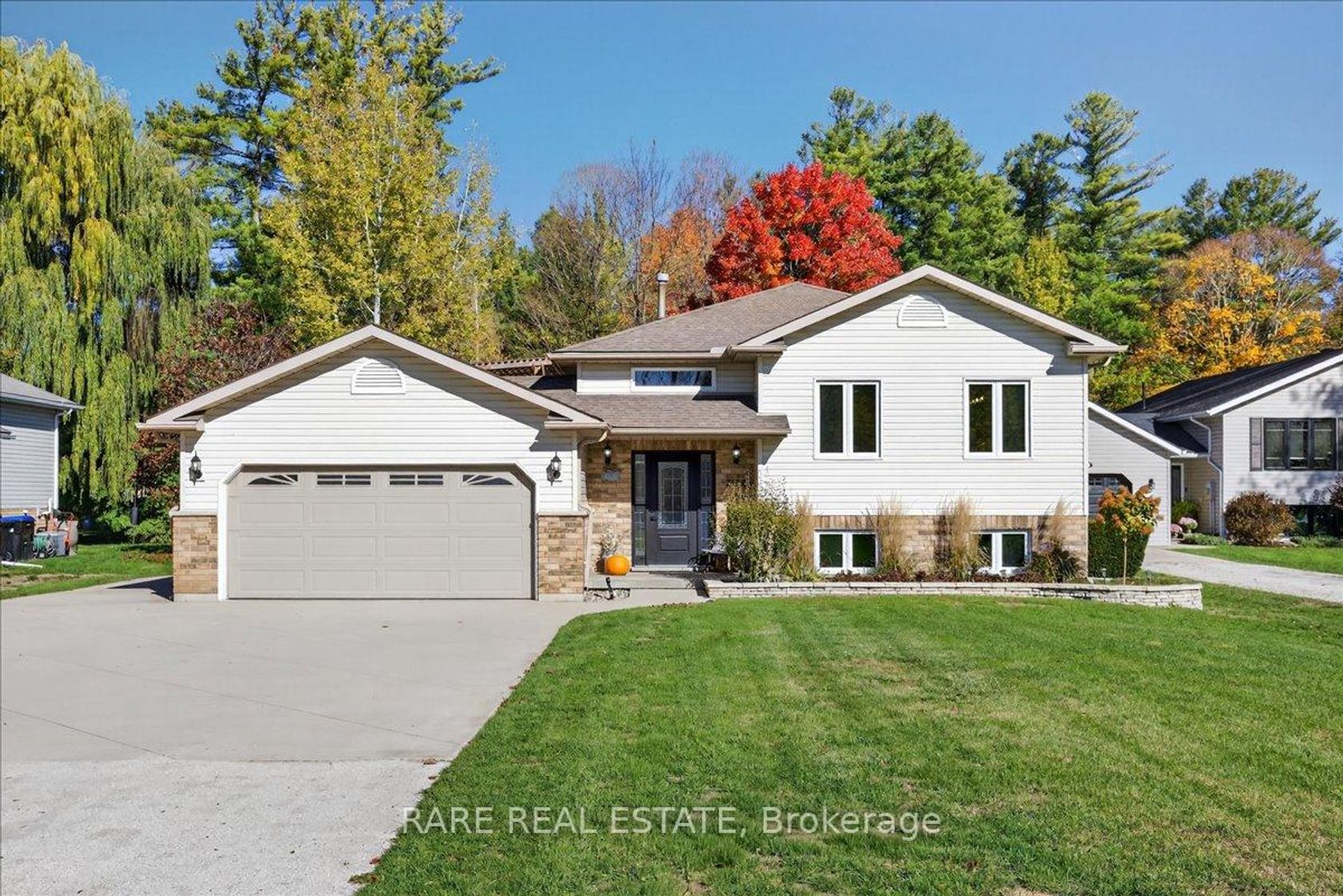 296 Warrington Road, Stayner, Clearview photo number 2