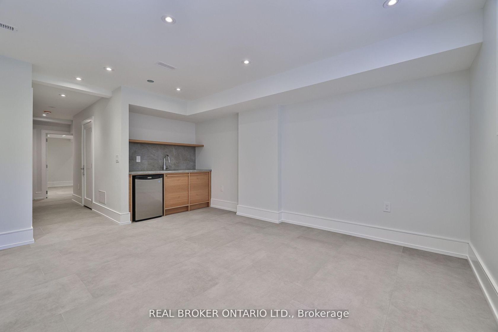 Photo 36 at 444 Roxton Road, Little Italy, Toronto Photo 36 at 444 Roxton Road, Little Italy, Toronto