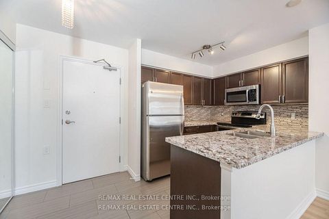 Photo 5 at 616 - 872 Sheppard Avenue W, Bathurst Manor, Toronto