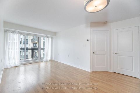 Photo 15 at 616 - 872 Sheppard Avenue W, Bathurst Manor, Toronto