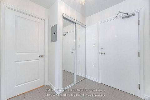 Photo 17 at 616 - 872 Sheppard Avenue W, Bathurst Manor, Toronto