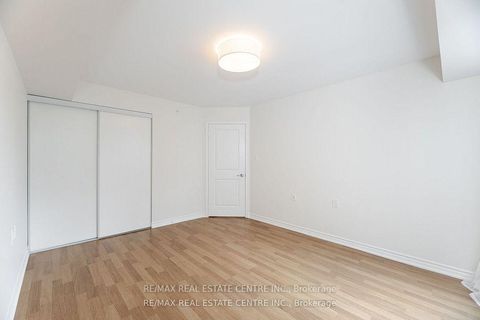 Photo 24 at 616 - 872 Sheppard Avenue W, Bathurst Manor, Toronto