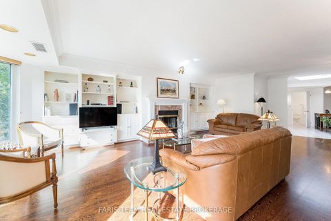 Photo 18 at 307 - 85 Wellington Street W, Aurora Village, Aurora