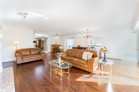 Photo 20 at 307 - 85 Wellington Street W, Aurora Village, Aurora