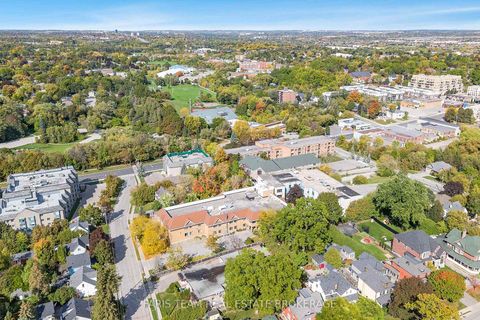 Photo 42 at 307 - 85 Wellington Street W, Aurora Village, Aurora