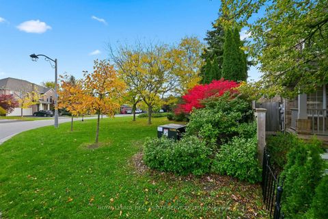 Photo 2 at 1324 Ashwood Terrace, WT West Oak Trails, Oakville