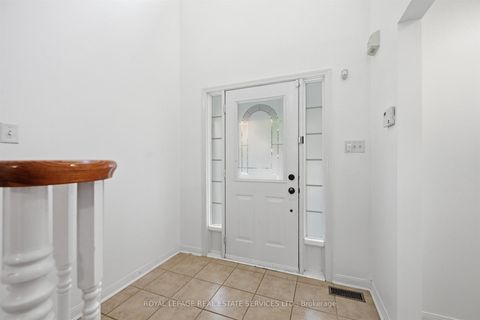 Photo 6 at 1324 Ashwood Terrace, WT West Oak Trails, Oakville