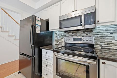 Photo 11 at 1324 Ashwood Terrace, WT West Oak Trails, Oakville