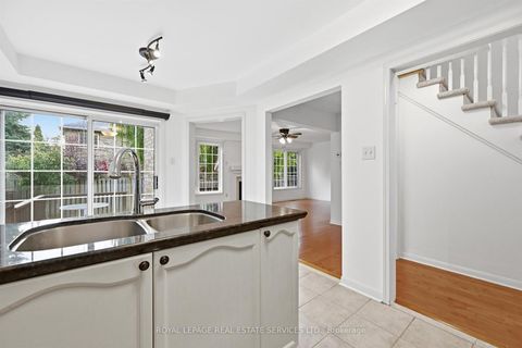 Photo 12 at 1324 Ashwood Terrace, WT West Oak Trails, Oakville