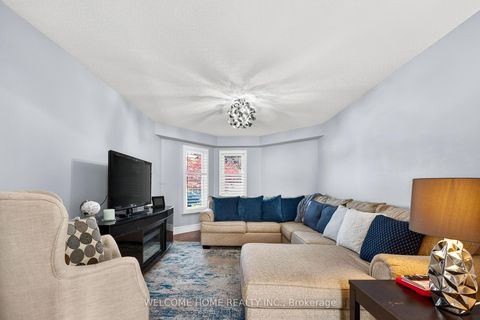 Photo 5 at 1037 Sandcliff Drive E, Pinecrest, Oshawa