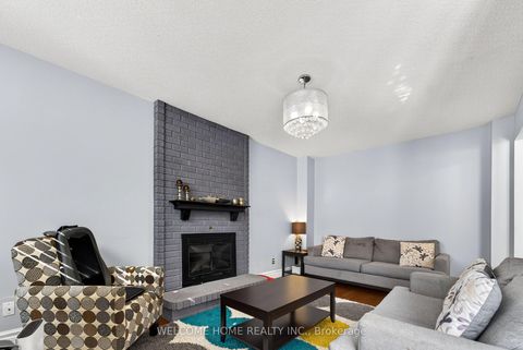 Photo 13 at 1037 Sandcliff Drive E, Pinecrest, Oshawa