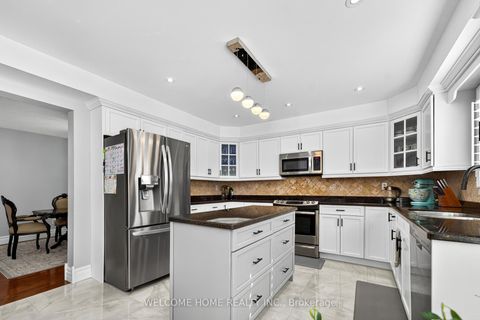 Photo 19 at 1037 Sandcliff Drive E, Pinecrest, Oshawa