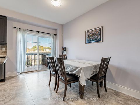 Photo 13 at 24 Golden Spruce Lane, Maple, Vaughan