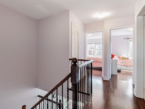 Photo 15 at 24 Golden Spruce Lane, Maple, Vaughan