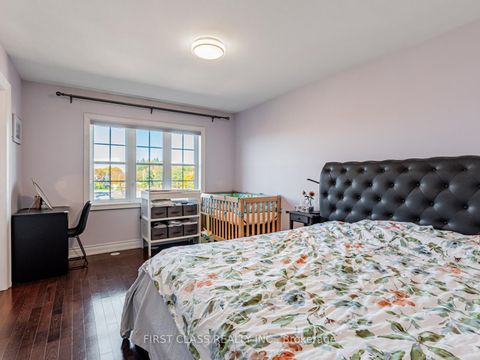 Photo 16 at 24 Golden Spruce Lane, Maple, Vaughan