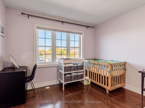 Photo 18 at 24 Golden Spruce Lane, Maple, Vaughan