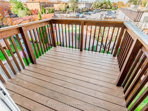 Photo 29 at 24 Golden Spruce Lane, Maple, Vaughan