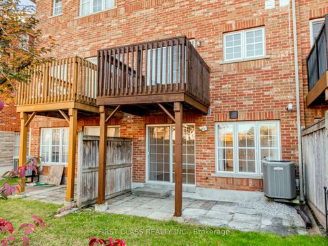 Photo 31 at 24 Golden Spruce Lane, Maple, Vaughan