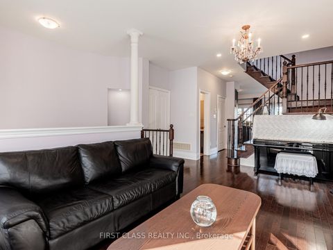 Photo 32 at 24 Golden Spruce Lane, Maple, Vaughan