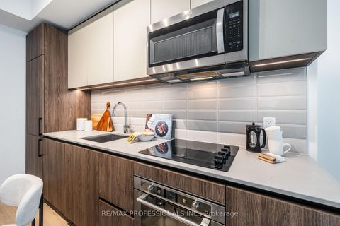 Photo 10 at 311 - 150 Logan Avenue, South Riverdale, Toronto