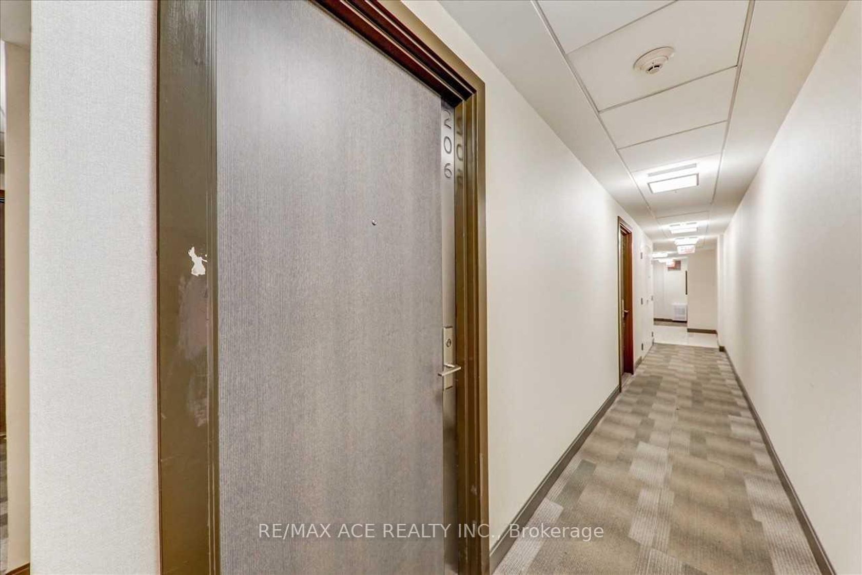 Photo 4 at 206 - 1960 Queens Street, The Beaches, Toronto Photo 4 at 206 - 1960 Queens Street, The Beaches, Toronto