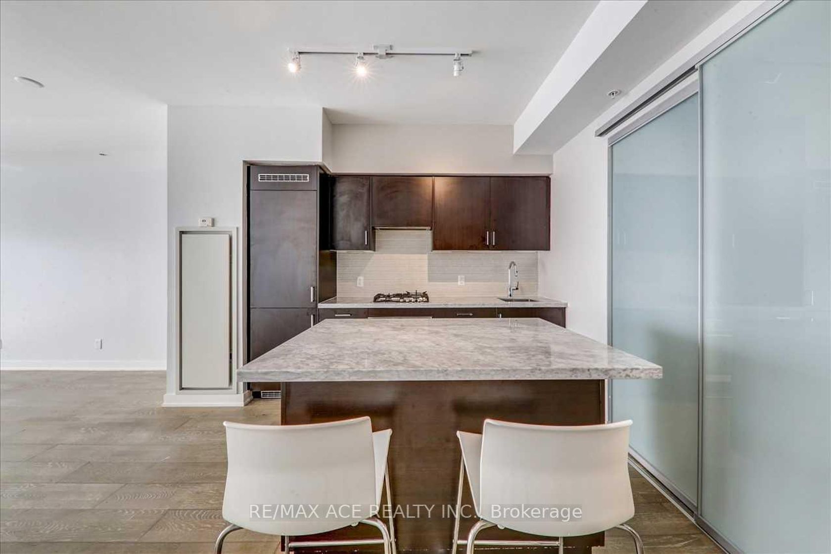 Photo 11 at 206 - 1960 Queens Street, The Beaches, Toronto Photo 11 at 206 - 1960 Queens Street, The Beaches, Toronto