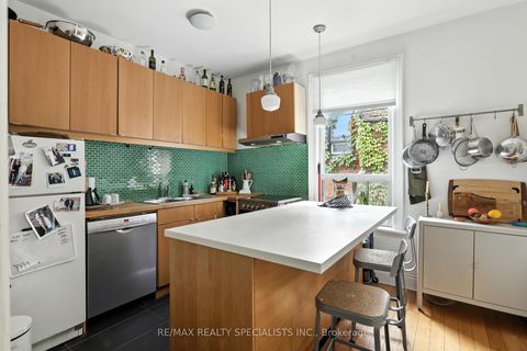 Photo 19 at 69 Elm Grove Avenue, South Parkdale, Toronto