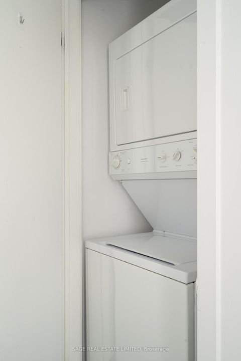 Photo 14 at 502 - 549 King Street E, Moss Park, Toronto