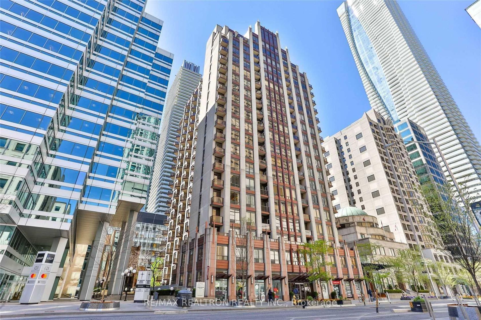 1808 - 85 Bloor Street E, Yonge Corridor, Toronto photo number 2