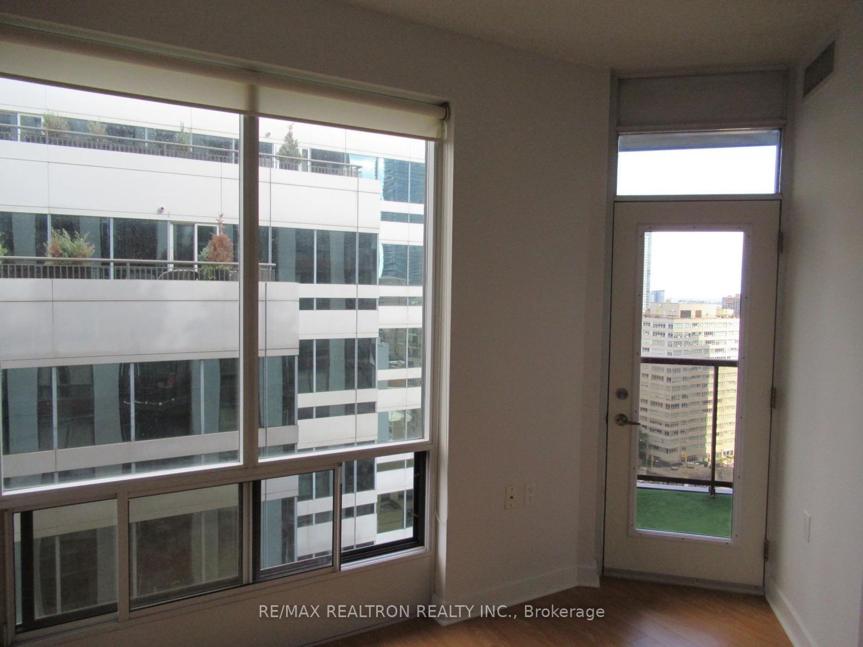 Photo 7 at 1808 - 85 Bloor Street E, Yonge Corridor, Toronto Photo 7 at 1808 - 85 Bloor Street E, Yonge Corridor, Toronto