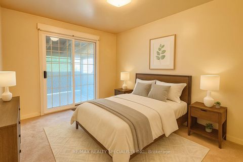 Photo 7 at 58 Inverdon Road, West Deane, Toronto