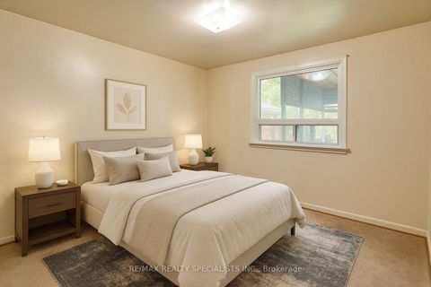 Photo 8 at 58 Inverdon Road, West Deane, Toronto