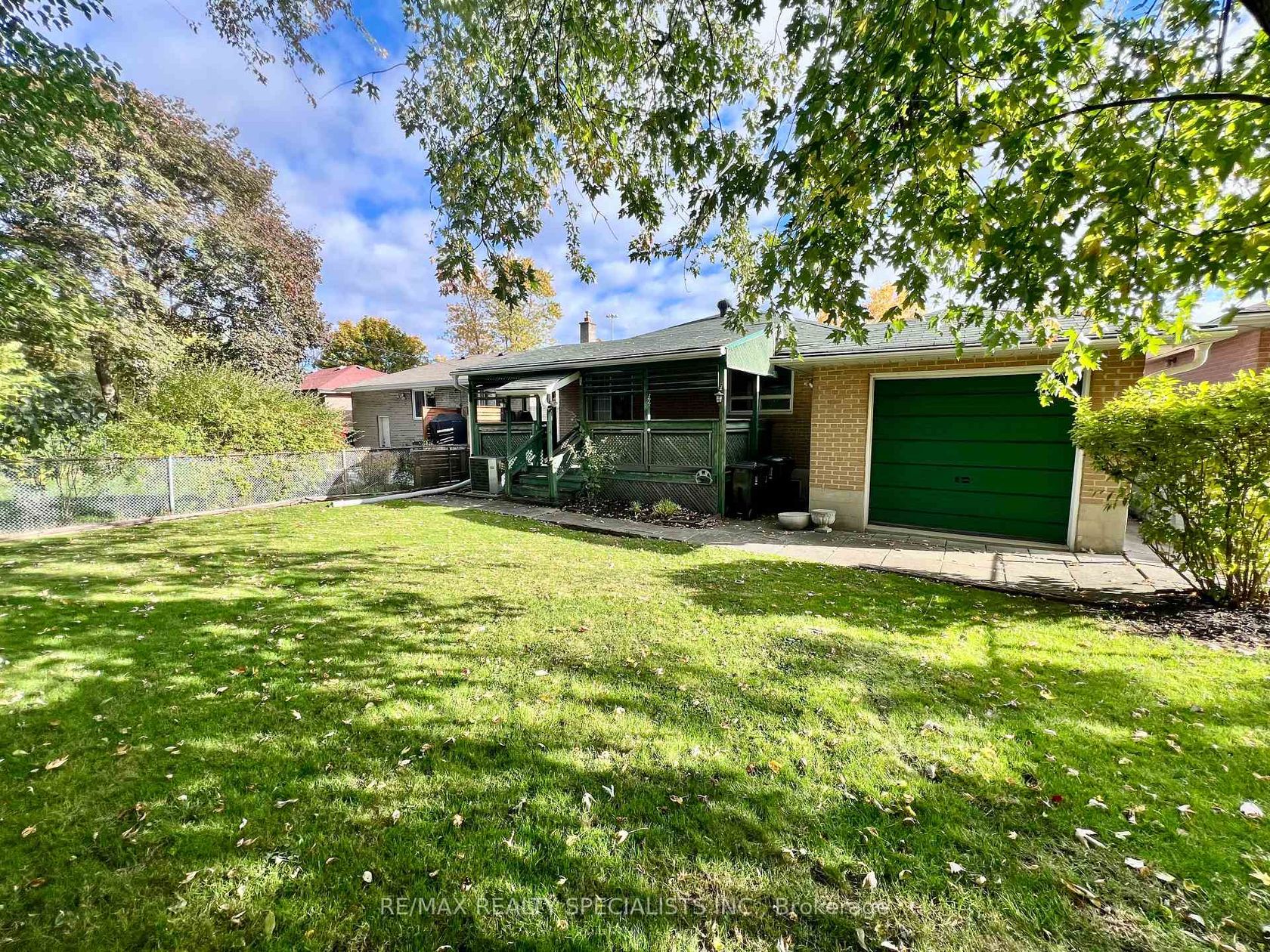 Photo 17 at 58 Inverdon Road, West Deane, Toronto Photo 17 at 58 Inverdon Road, West Deane, Toronto