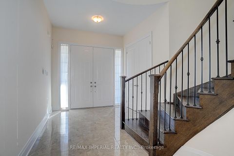 Photo 4 at 30 Orwell Drive, Vellore Village, Vaughan
