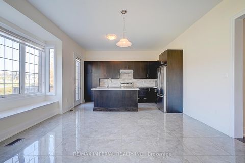 Photo 19 at 30 Orwell Drive, Vellore Village, Vaughan