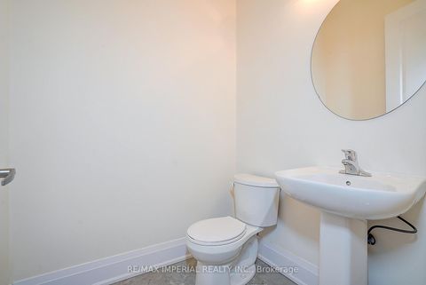 Photo 22 at 30 Orwell Drive, Vellore Village, Vaughan