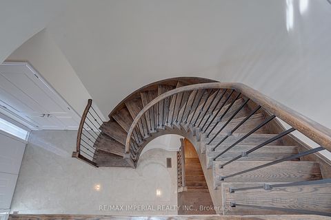 Photo 25 at 30 Orwell Drive, Vellore Village, Vaughan