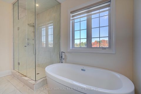 Photo 31 at 30 Orwell Drive, Vellore Village, Vaughan