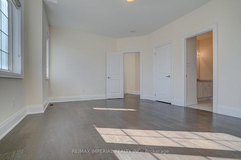 Photo 41 at 30 Orwell Drive, Vellore Village, Vaughan