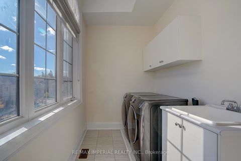 Photo 43 at 30 Orwell Drive, Vellore Village, Vaughan