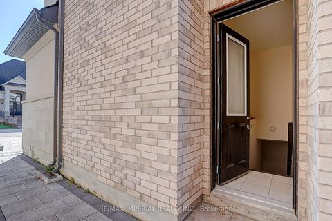 Photo 46 at 30 Orwell Drive, Vellore Village, Vaughan