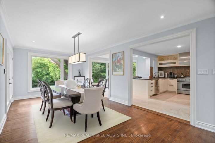 Photo 9 at 42 Heathview Avenue, Bayview Village, Toronto