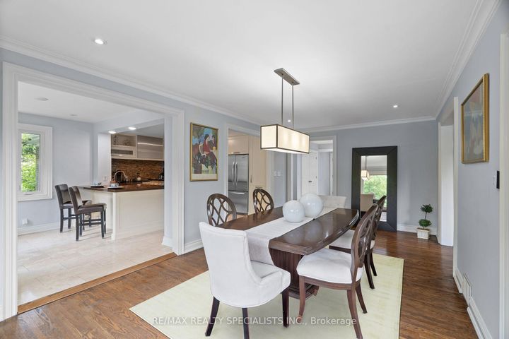 Photo 12 at 42 Heathview Avenue, Bayview Village, Toronto