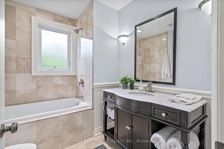 Photo 23 at 42 Heathview Avenue, Bayview Village, Toronto